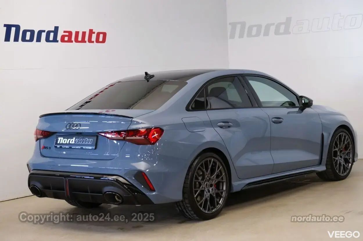 Audi RS 3 - 2.5 294kW