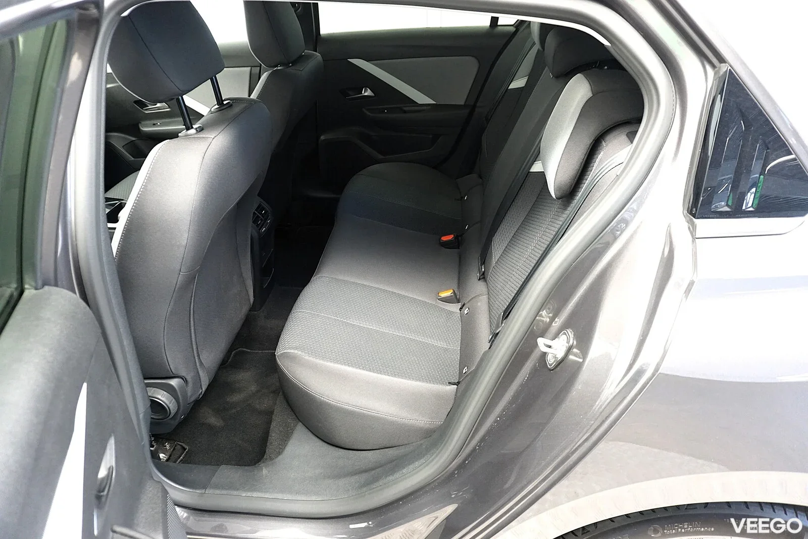Opel Astra 1.2 96kW