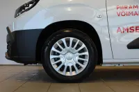 Toyota Proace City Panel Van Long Professional Plus N1 1.5 96kW thumbnail