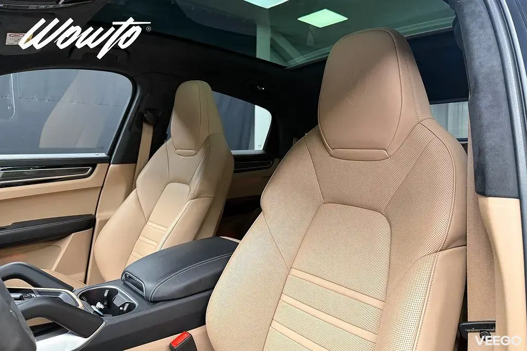 Porsche Cayenne Coupé Turbo S E-Hybrid 680HK /Se Spec /4.95% 500kW