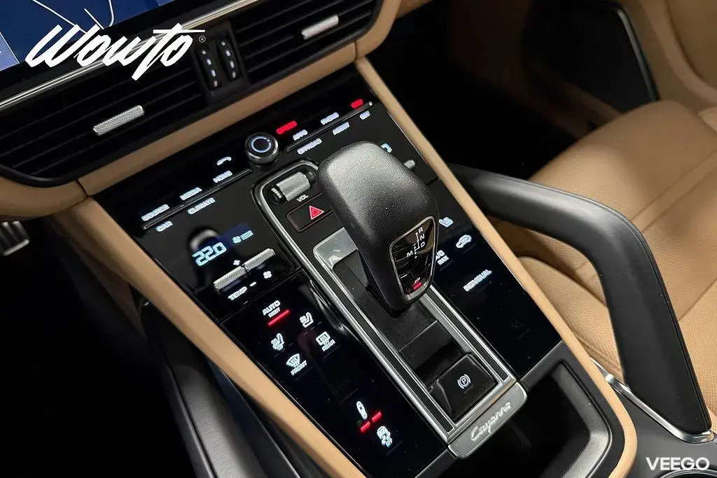 Porsche Cayenne Coupé Turbo S E-Hybrid 680HK /Se Spec /4.95% 500kW