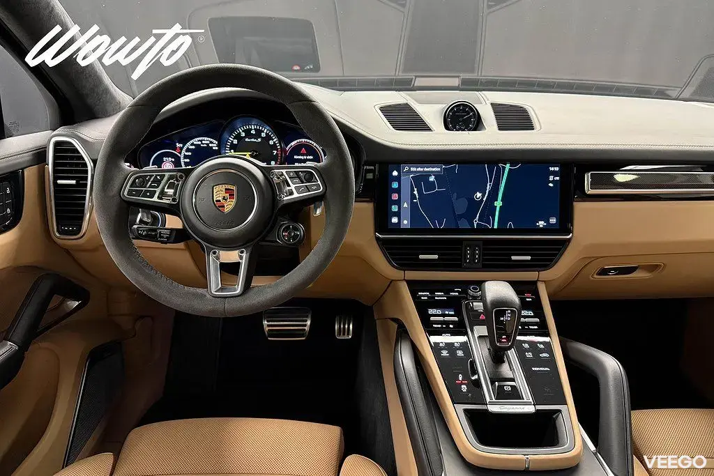 Porsche Cayenne Coupé Turbo S E-Hybrid 680HK /Se Spec /4.95% 500kW