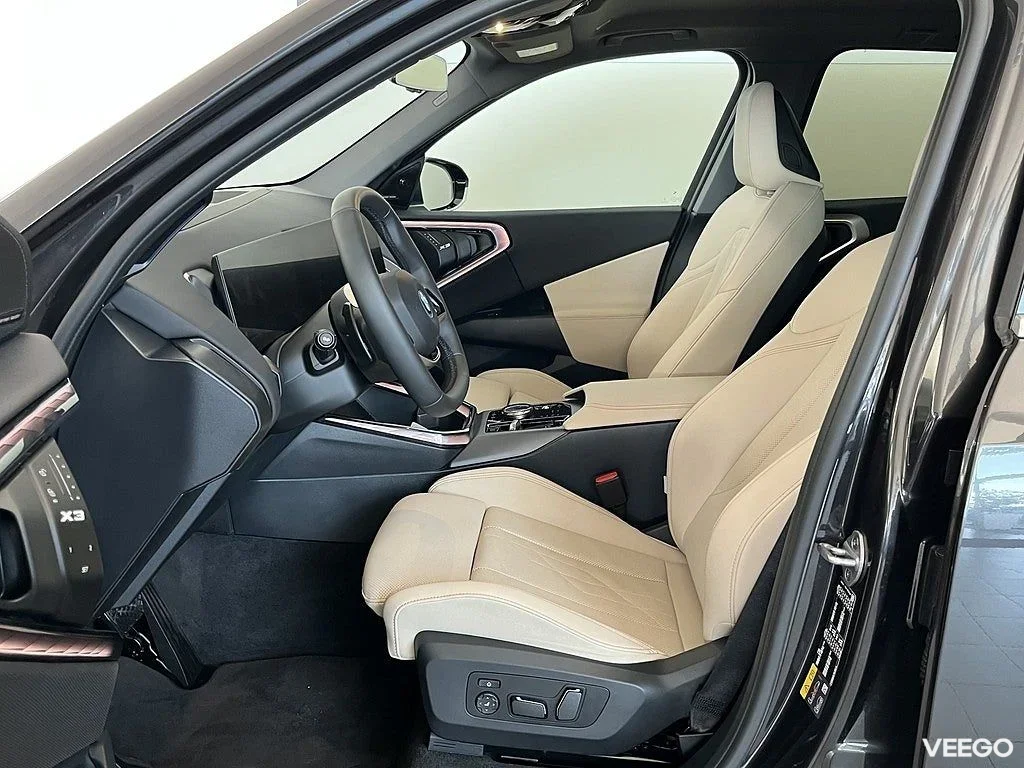 BMW X3 30e xDrive 4,95 ränta H/K Drag Adpt Farth Rattvärme