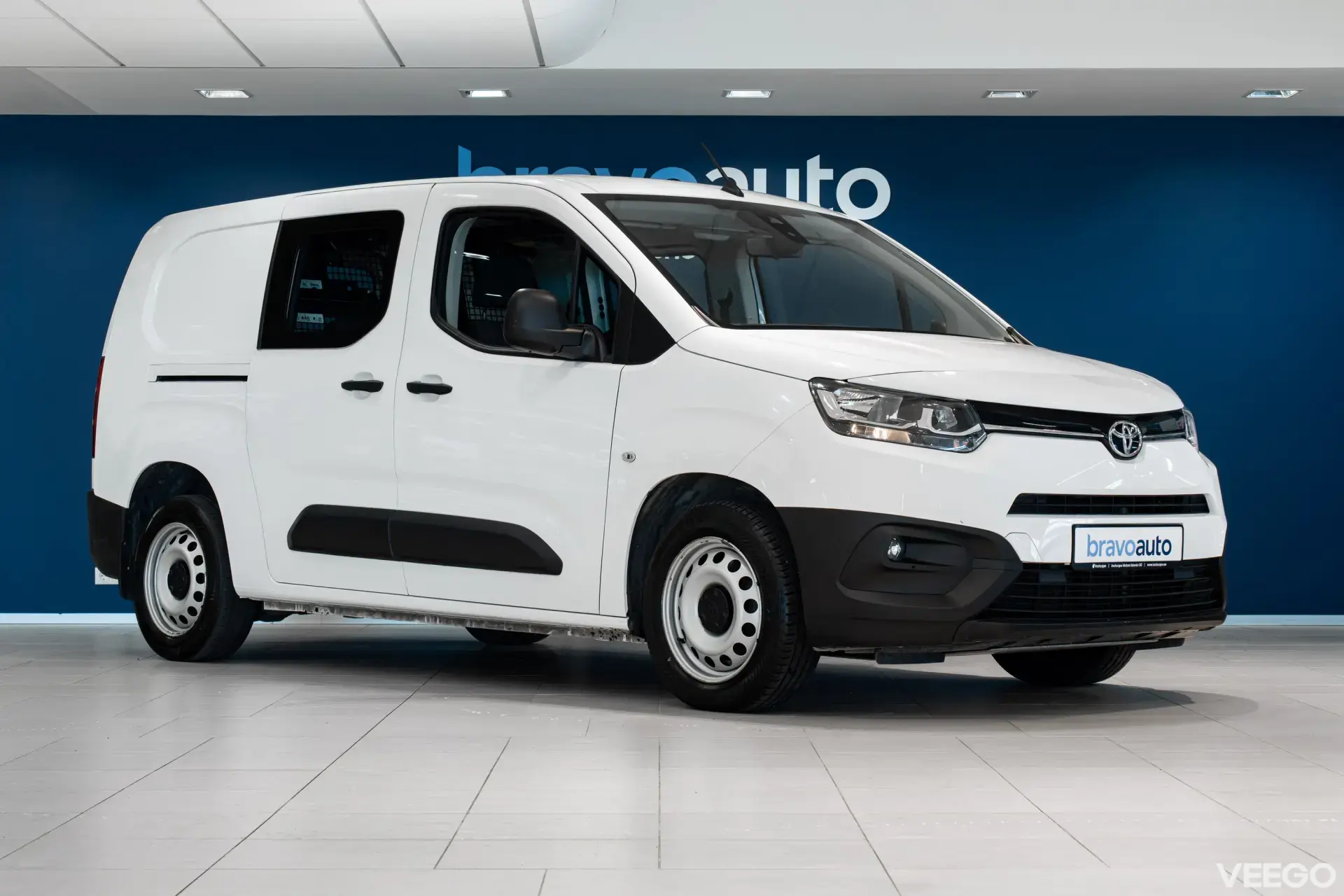 Toyota Proace City Crew Cab Long Double Side 75kW