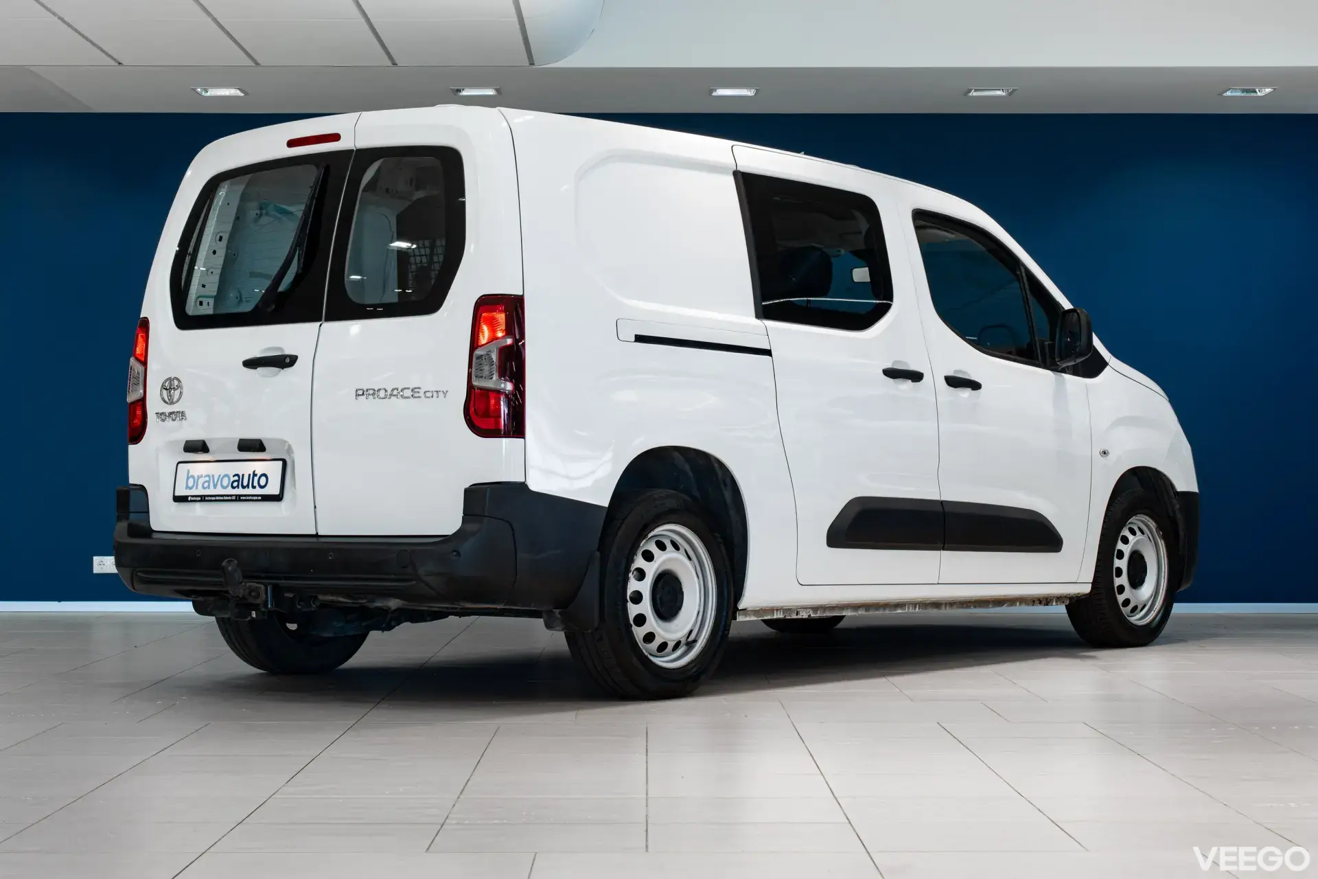 Toyota Proace City Crew Cab Long Double Side 75kW