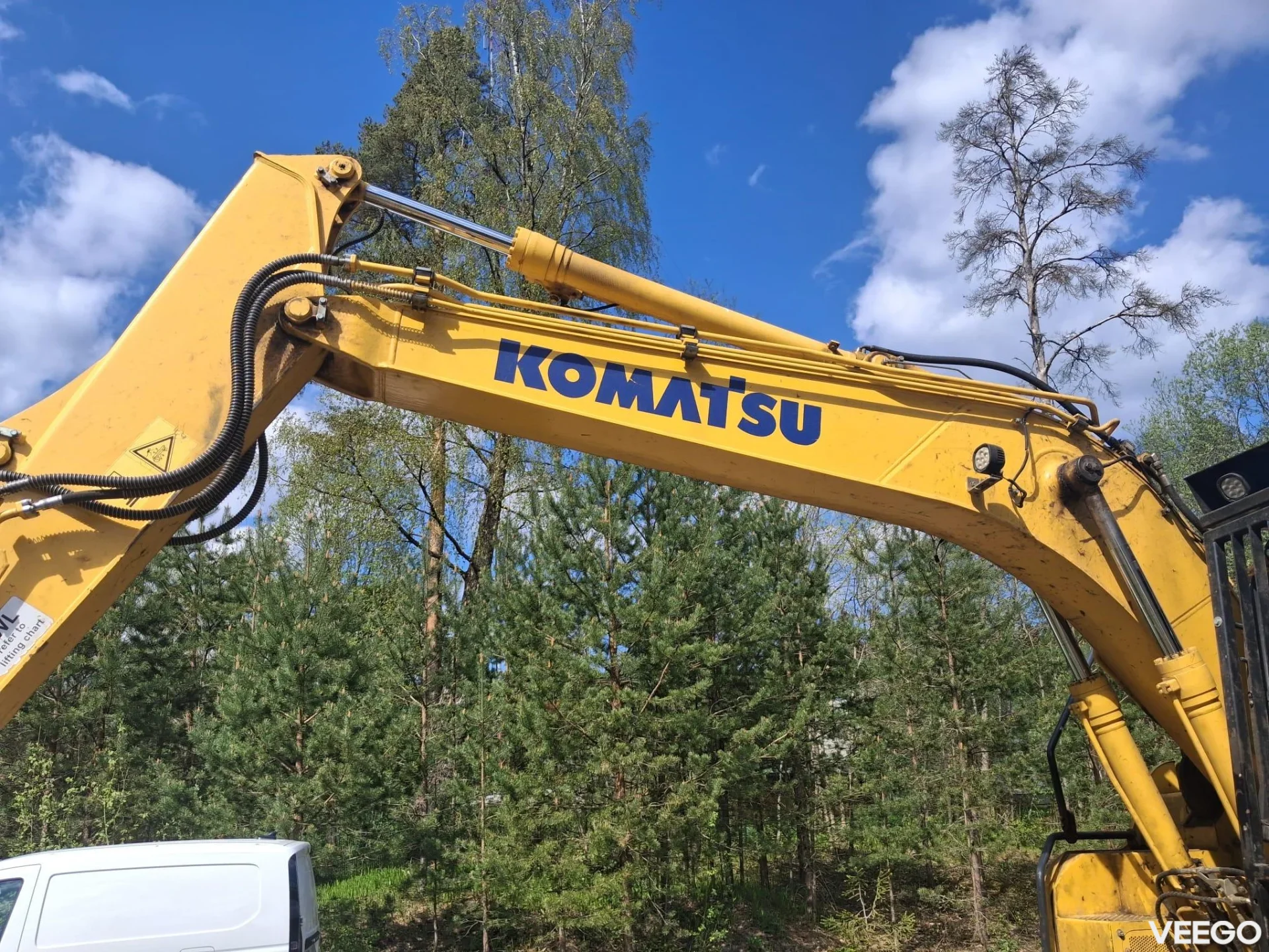 Komatsu PC138