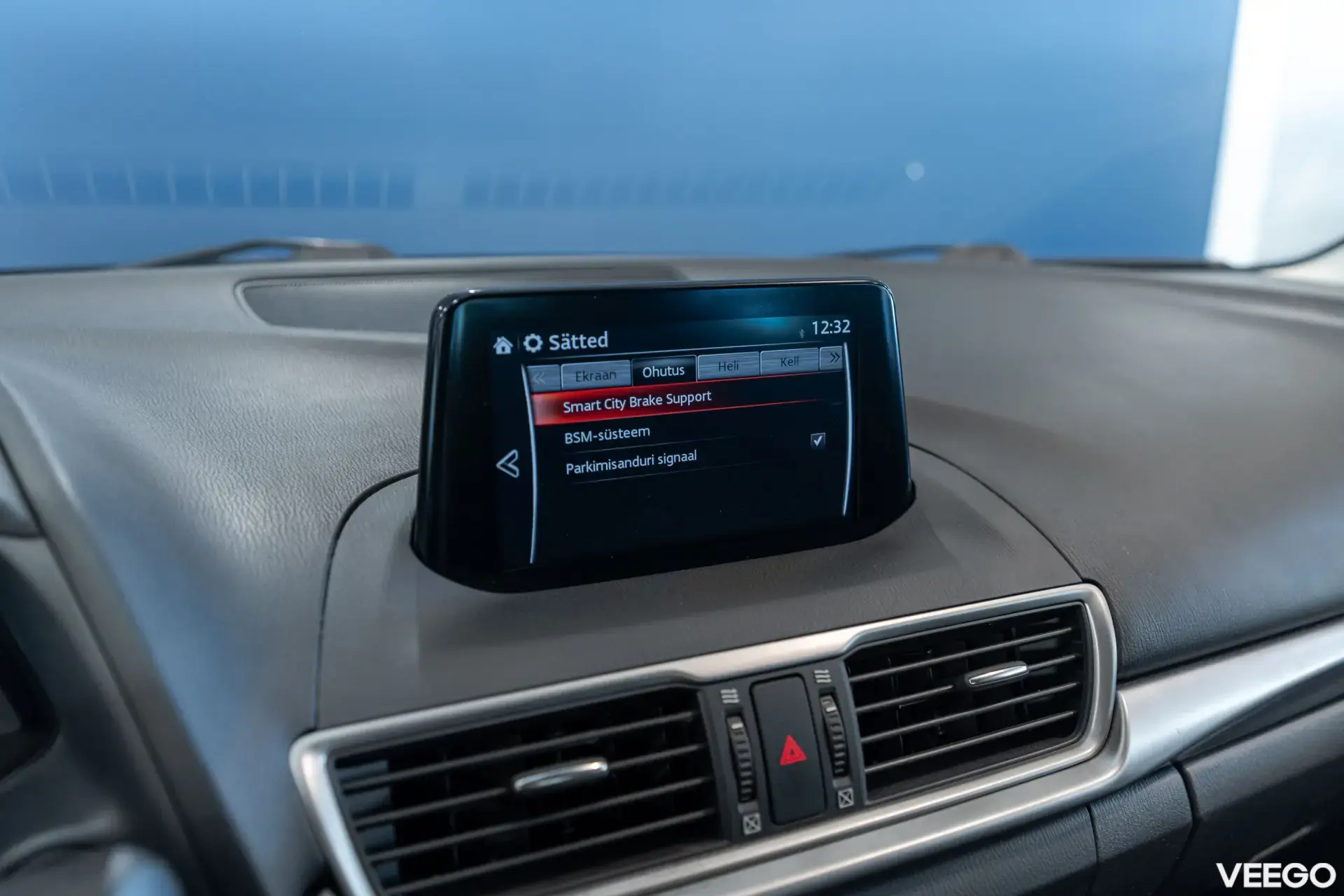 Mazda 3 Skyactive-G Premium Plus 88kW