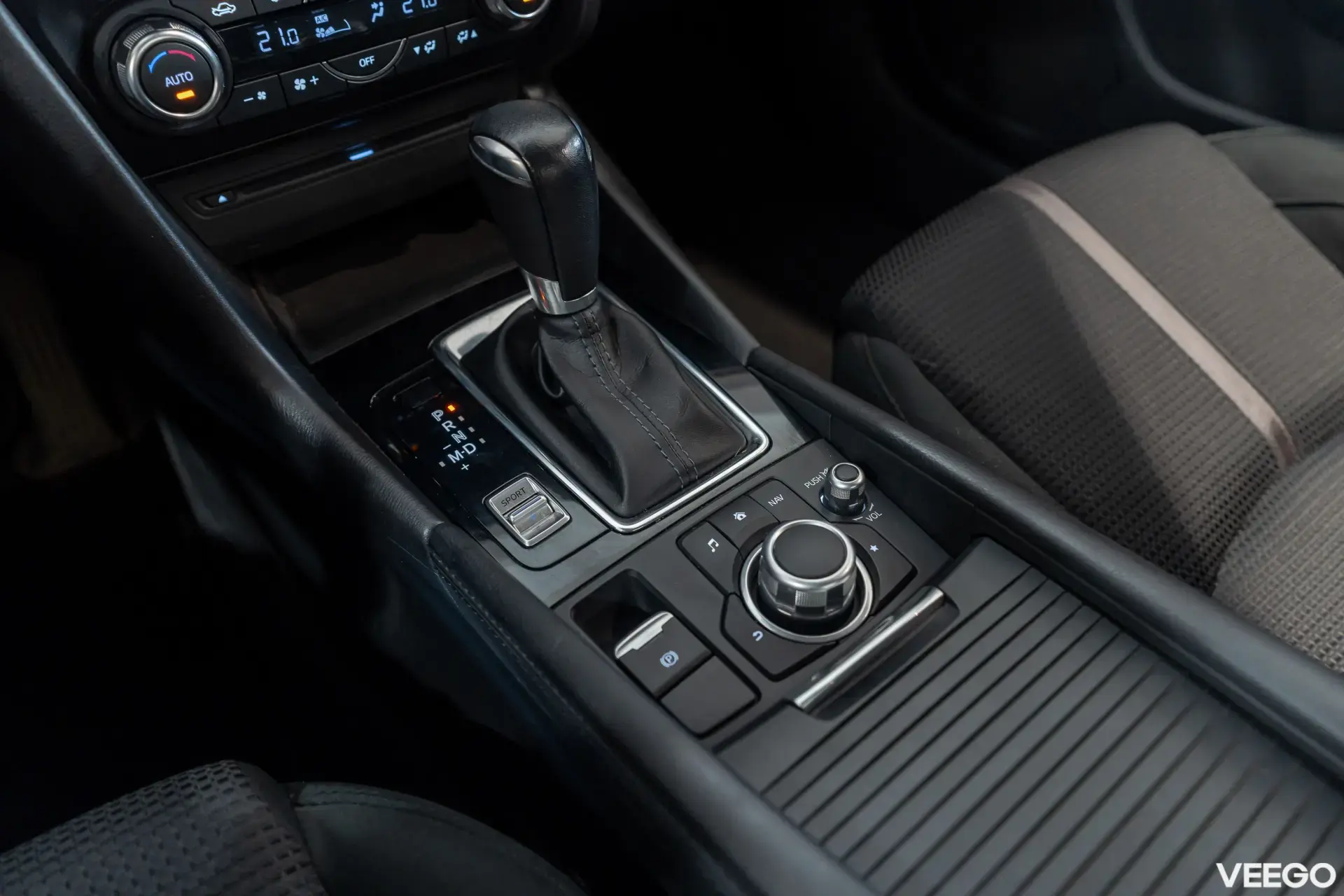 Mazda 3 Skyactive-G Premium Plus 88kW