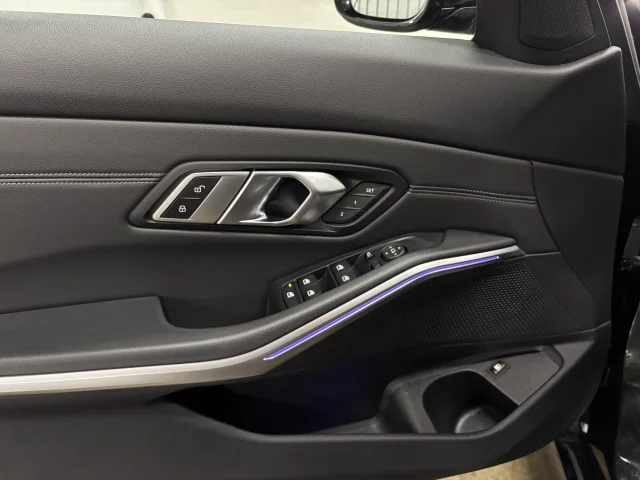 Image of BMW 330 330e 215kW