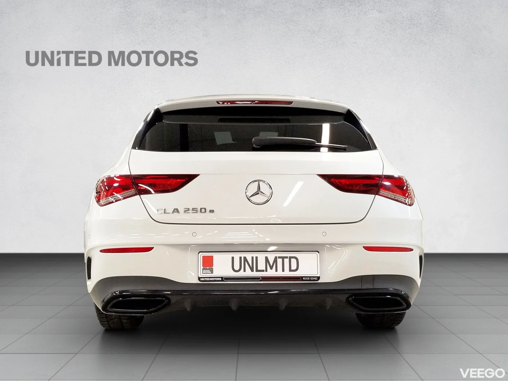 Mercedes-Benz CLA250 Shooting Brake AMG