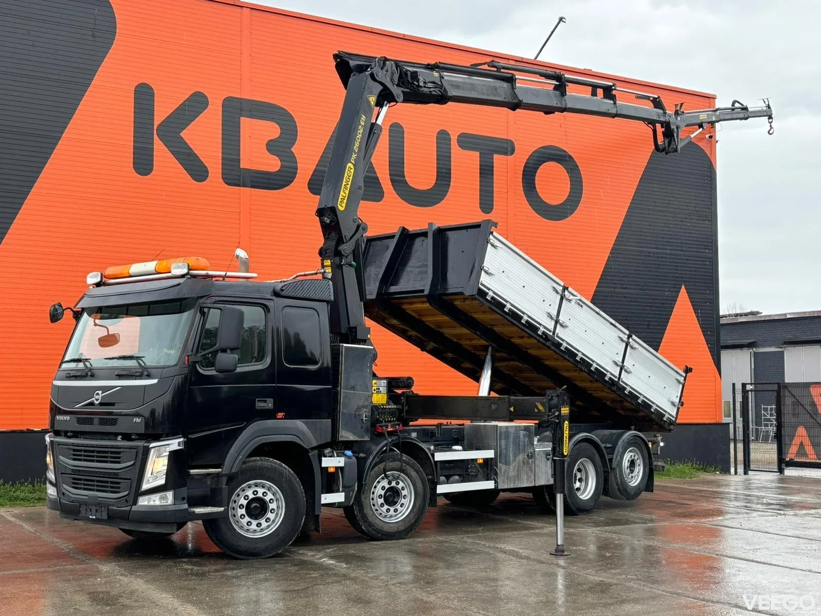 Volvo FM PK 26002 + JIB / BOX L=5556 mm 460kW