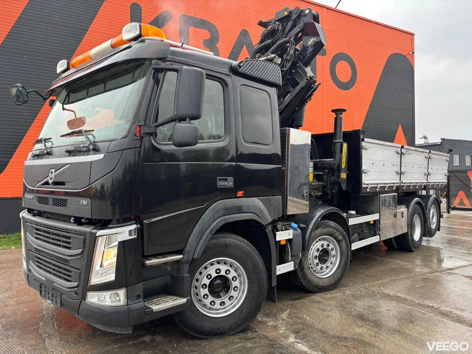 Volvo FM PK 26002 + JIB / BOX L=5556 mm 460kW