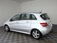 Mercedes-Benz B200 2.0 104kW thumbnail