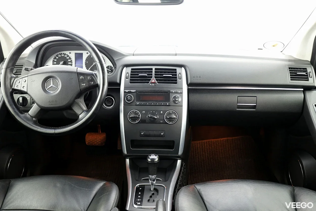 Mercedes-Benz B200 2.0 104kW