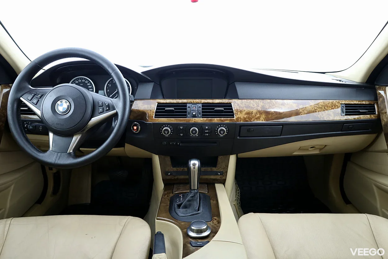 BMW 525 2.5 161kW