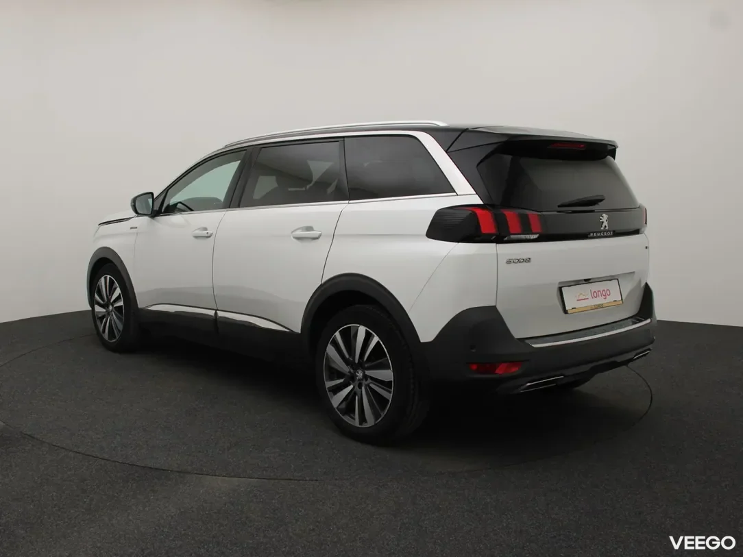 Peugeot 5008 1.2 96kW
