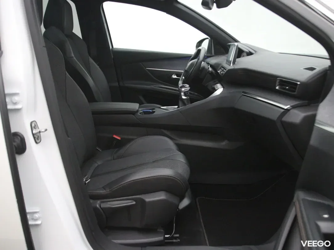 Peugeot 5008 1.2 96kW