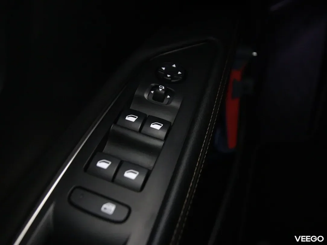 Peugeot 5008 1.2 96kW