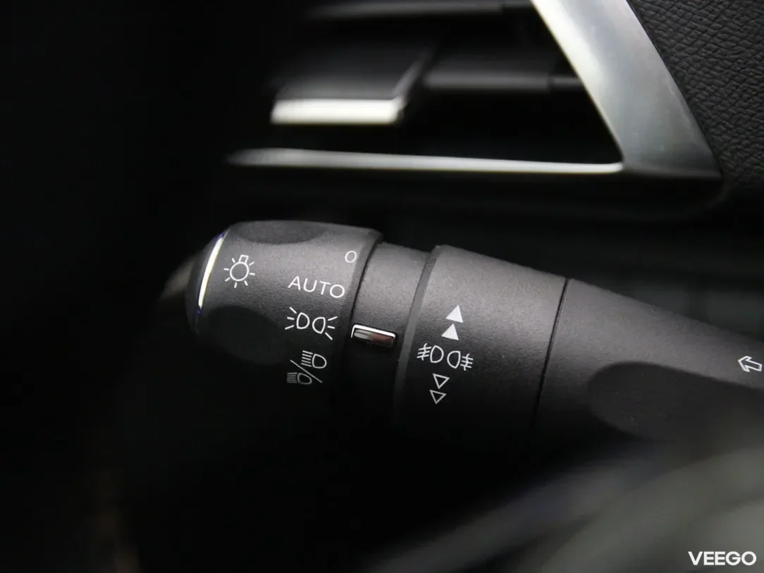 Peugeot 5008 1.2 96kW