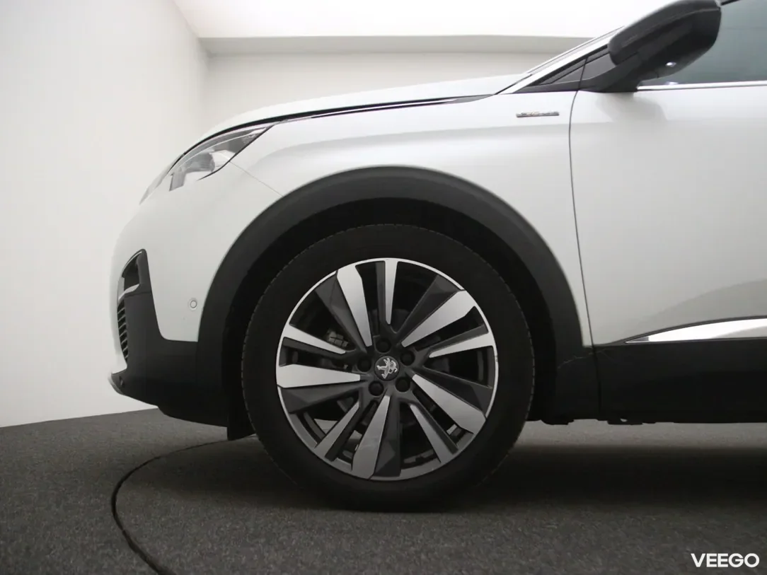 Peugeot 5008 1.2 96kW