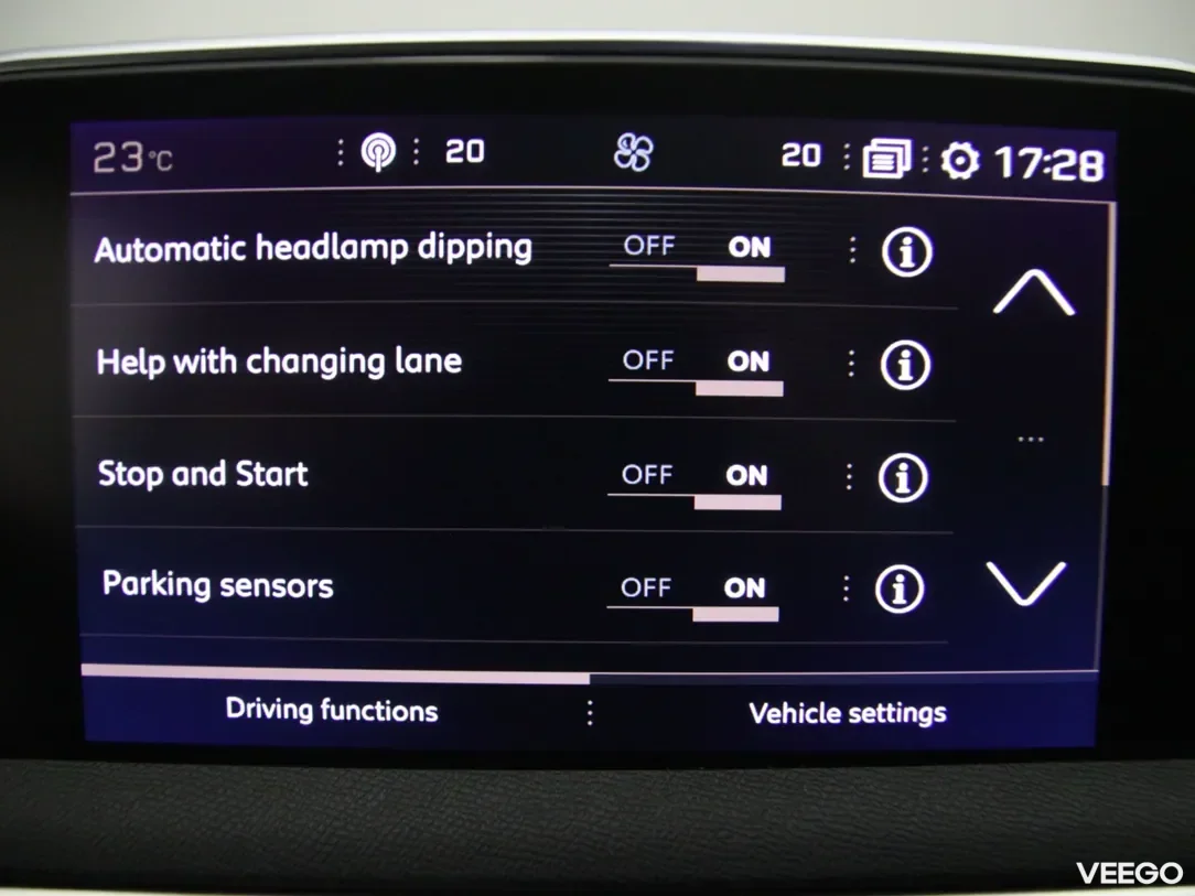 Peugeot 5008 1.2 96kW
