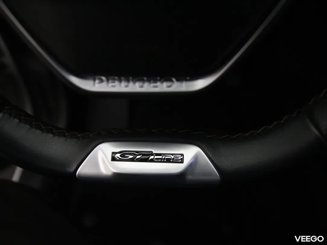 Peugeot 5008 1.2 96kW