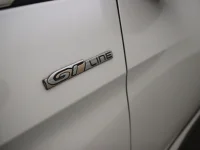 Peugeot 5008 1.2 96kW thumbnail