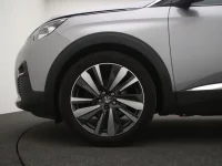 Peugeot 3008 1.2 96kW thumbnail