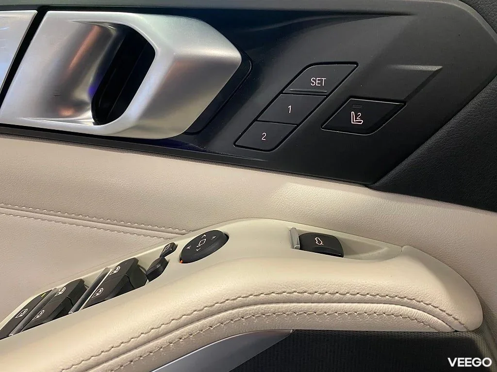 BMW X5 xDrive45e 4,95% ränta M-Sport Panoramatak Drag Keyless