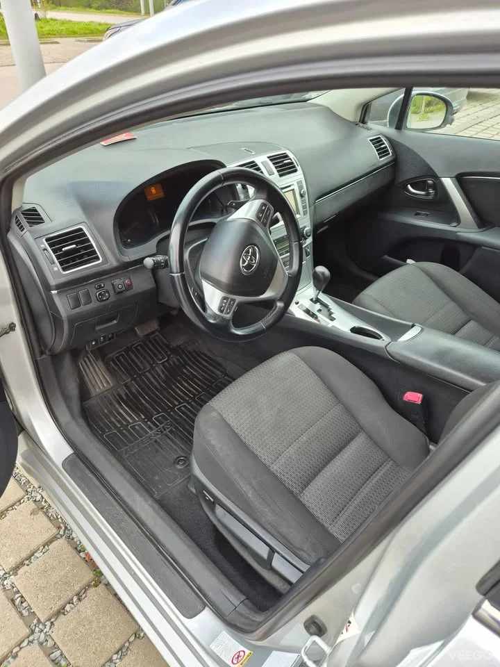 Toyota Avensis 1.8 108kW