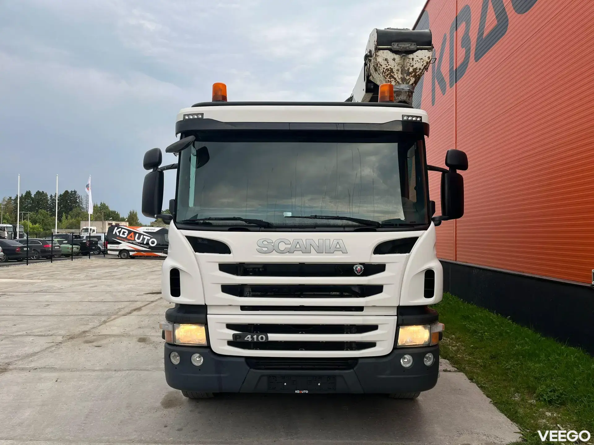 SCANIA P 410 8x4 LIEBHERR 9 m3 + CONVEYOR / FULL STEEL  302kW