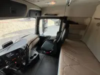 Mercedes-Benz Actros GCW 76 ton / RETARDER 460kW thumbnail