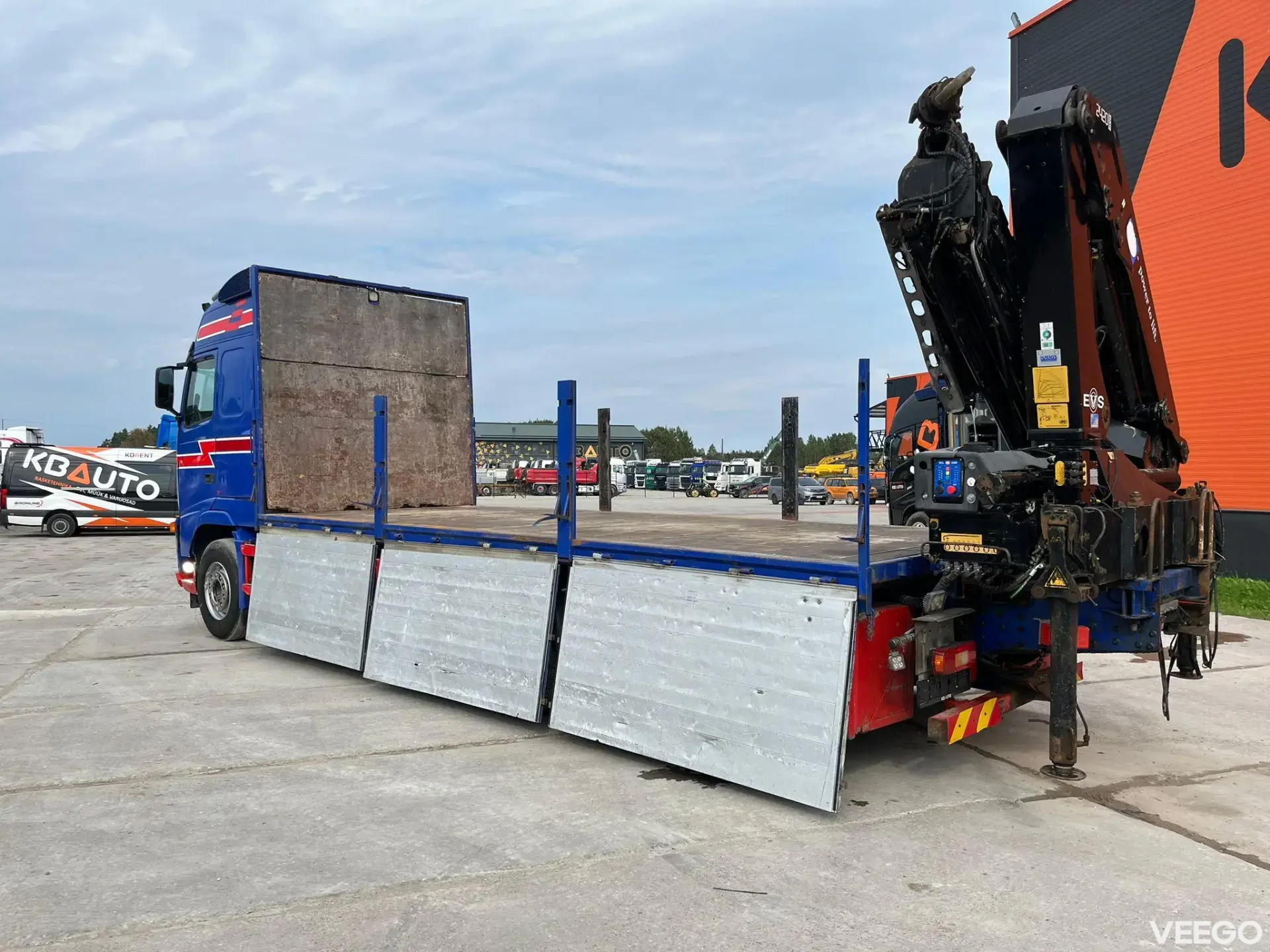 Volvo FH-480 FOR SALE WITHOUT CRANE ! / PLATFORM L=6403 mm  353kW