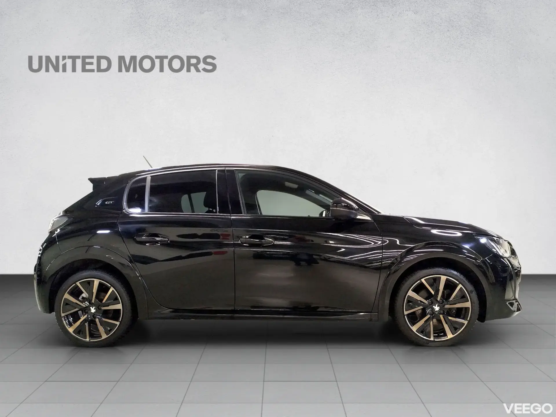 Peugeot 208 GT PureTech 100 AT8 74kW
