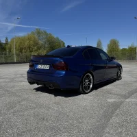 BMW 330 E90 3.0 170kW thumbnail