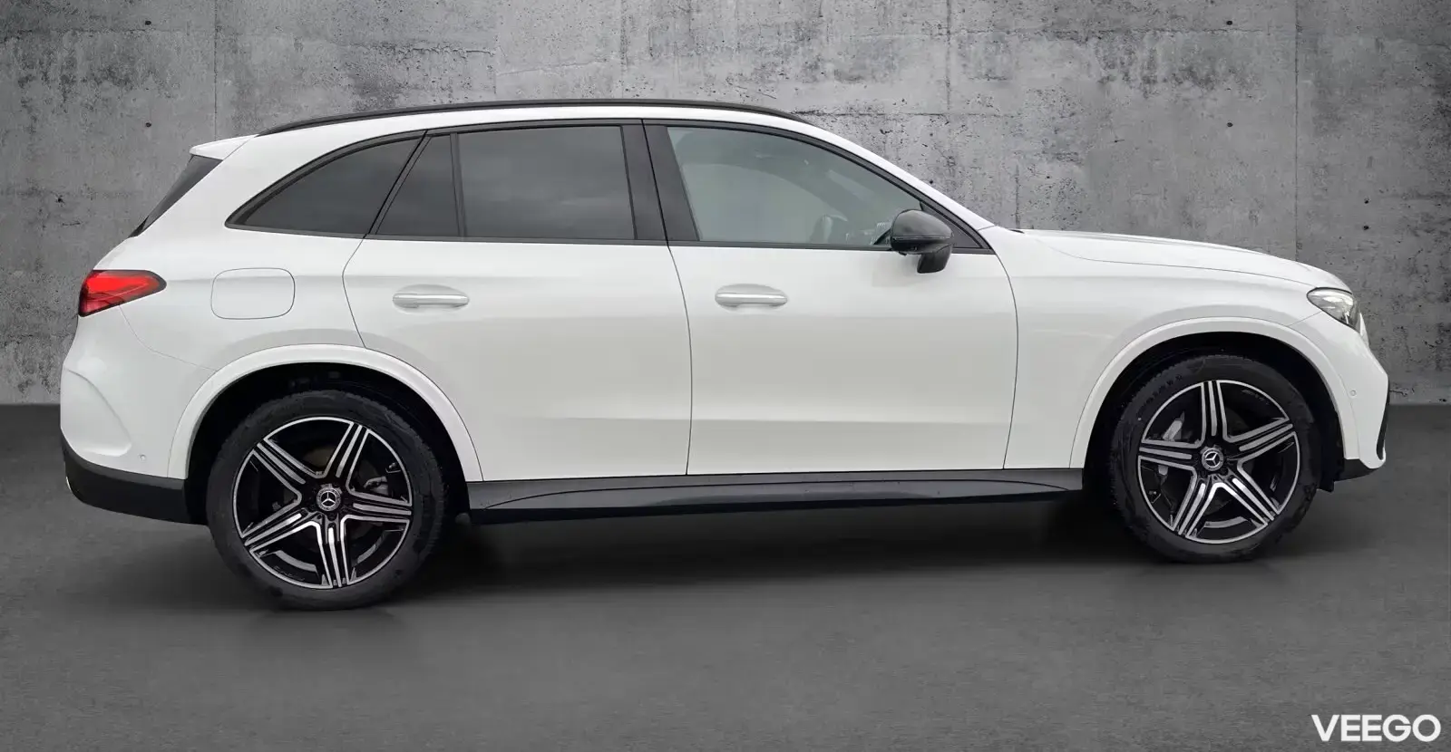 Mercedes-Benz GLC220 AMG NIGHT 2 145kW