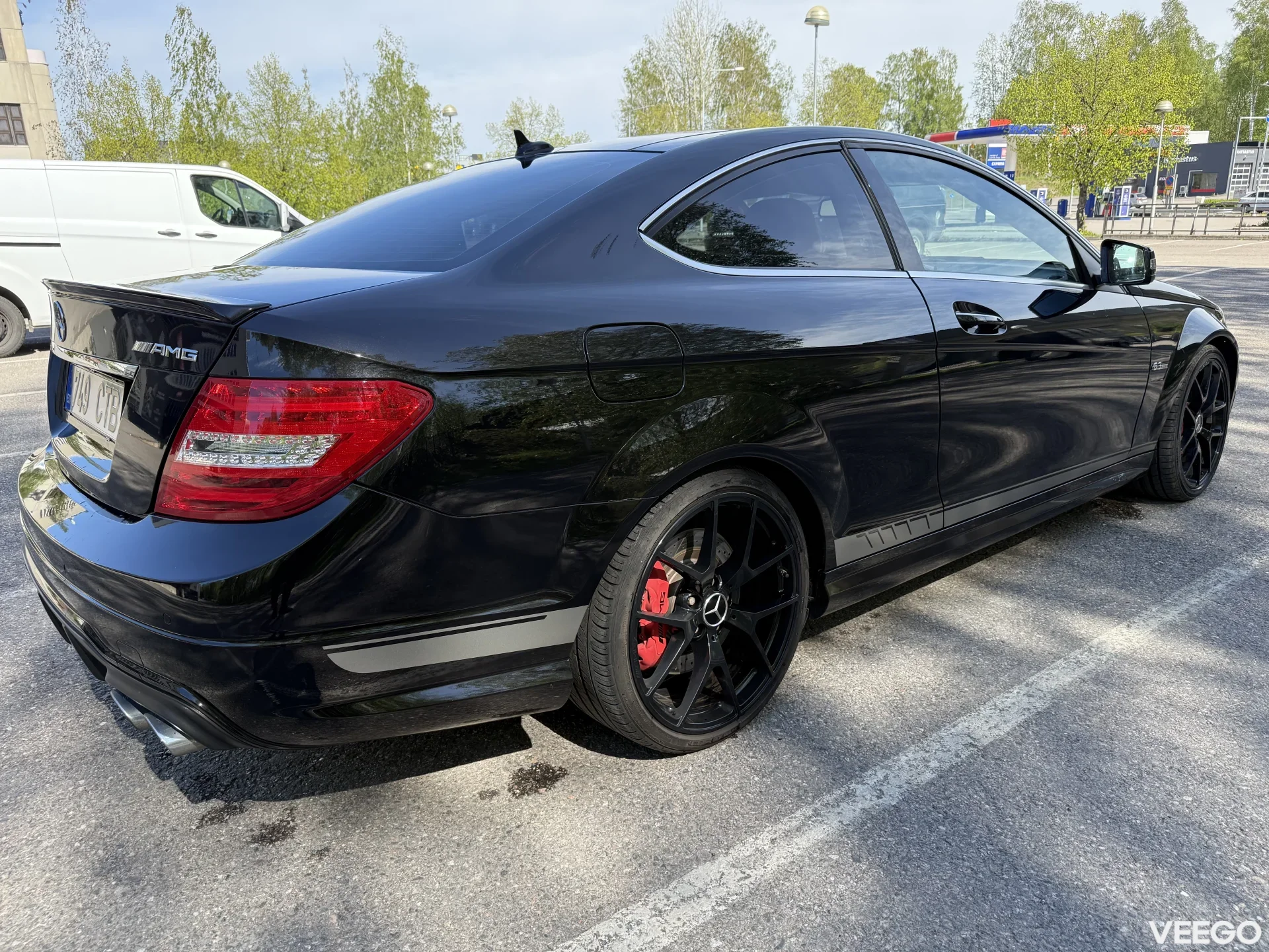 Mercedes-Benz C63 AMG EDITION 507 6.2 373kW