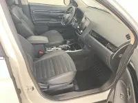 Mitsubishi Outlander 2 110kW thumbnail