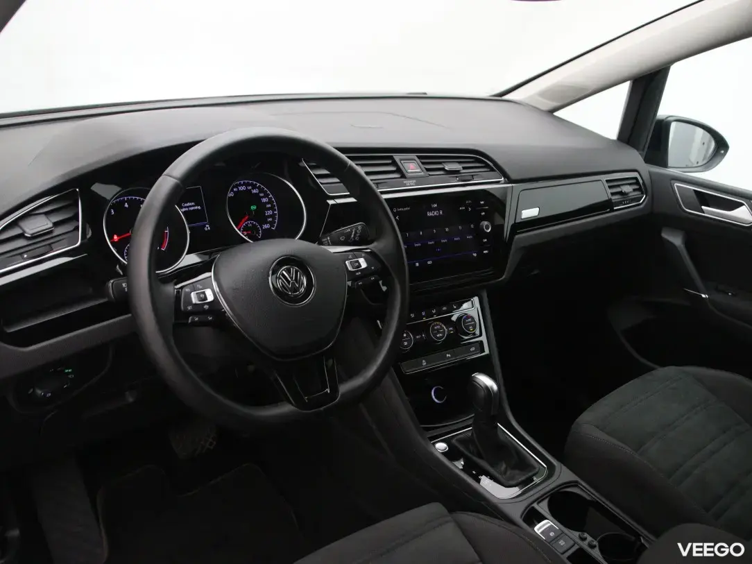 Volkswagen Touran 1.5 110kW