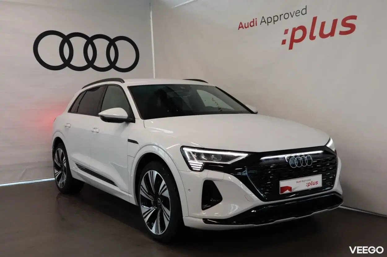 Audi Q8 158kW