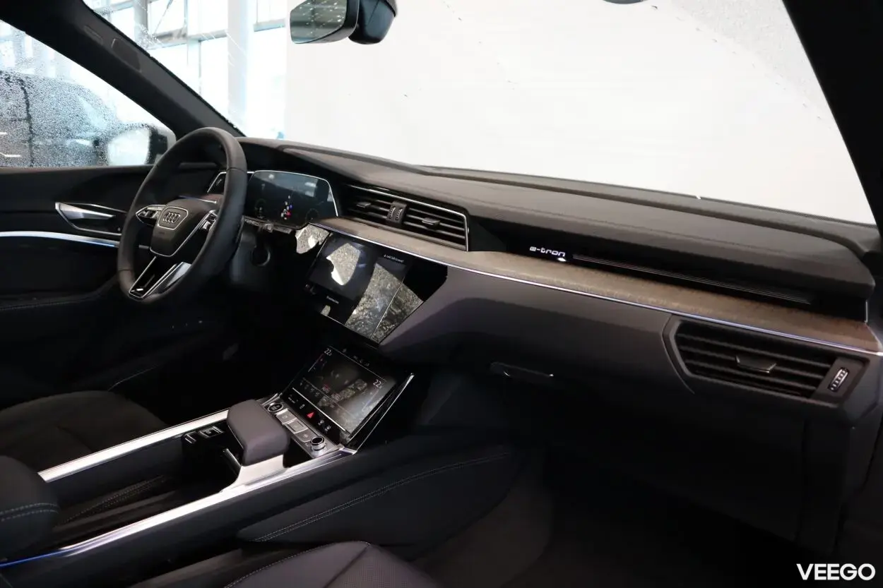 Audi Q8 158kW