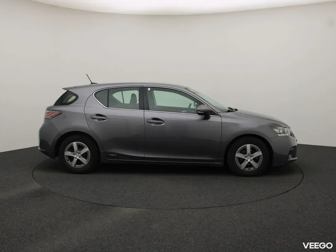 Lexus ct-200h 1.8 100kW