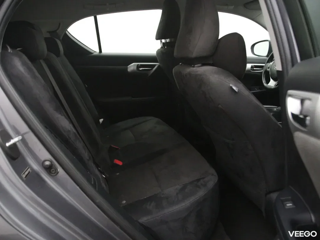 Lexus ct-200h 1.8 100kW
