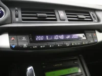 Lexus ct-200h 1.8 100kW thumbnail