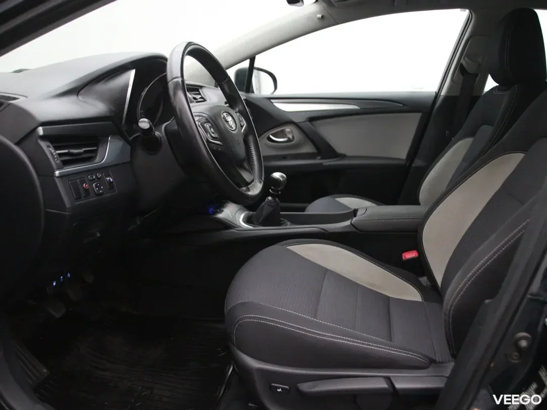 Toyota Avensis 1.8 108kW