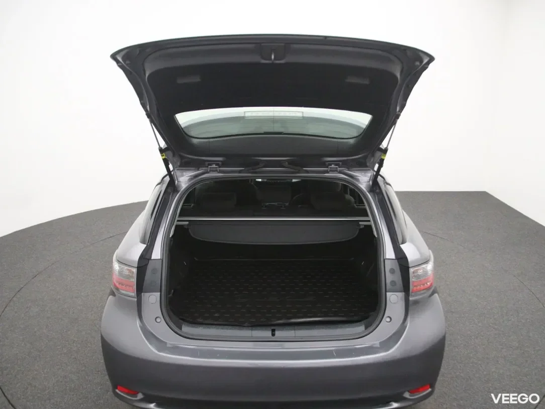 Lexus ct-200h 1.8 100kW