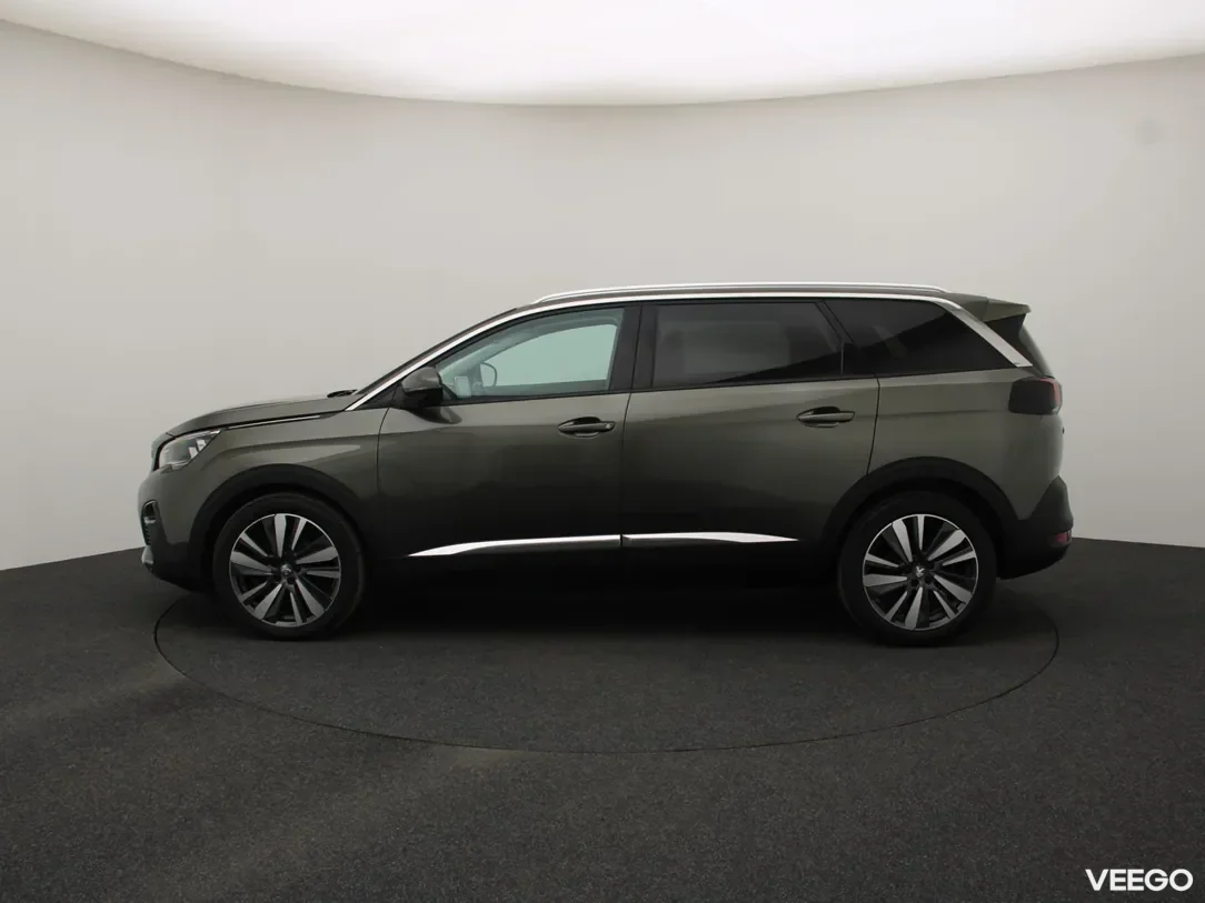Peugeot 5008 1.2 96kW