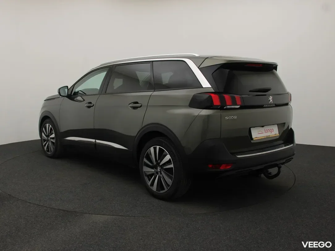Peugeot 5008 1.2 96kW