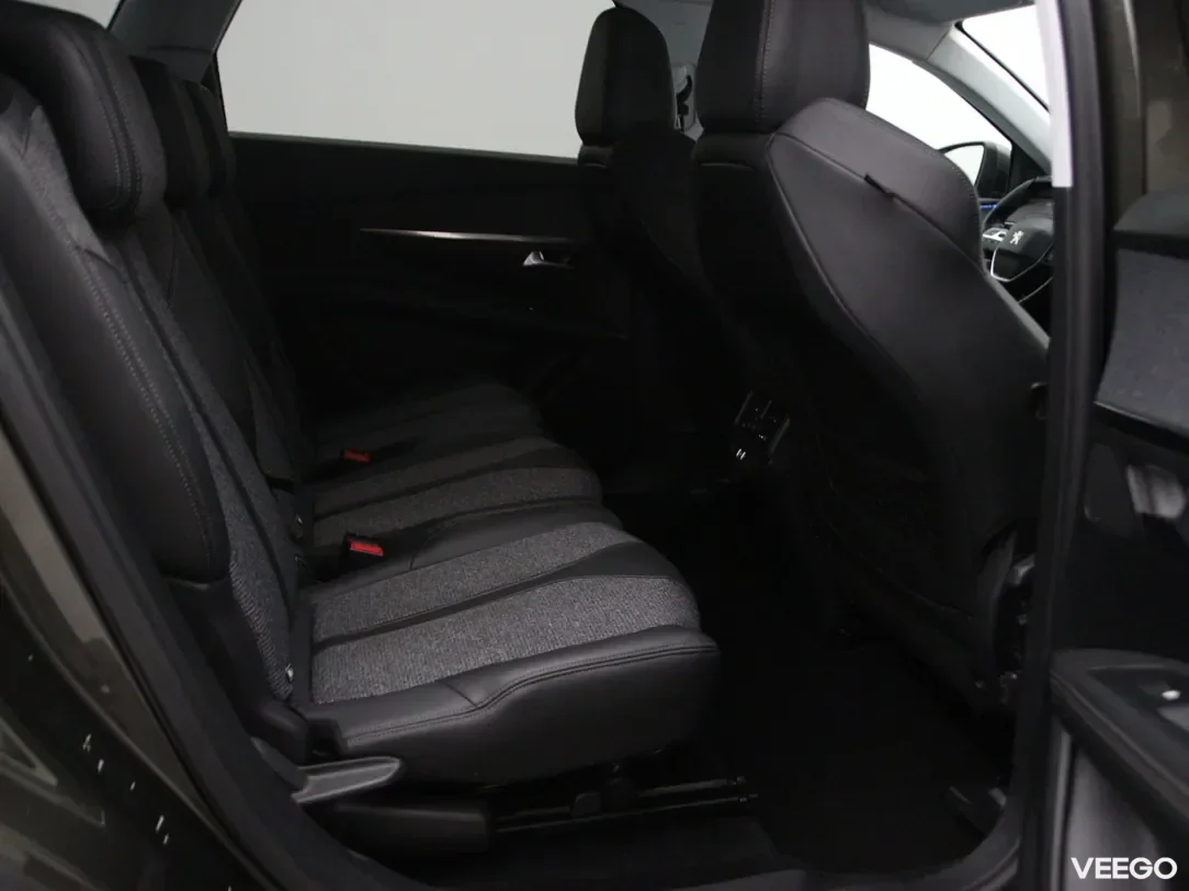 Peugeot 5008 1.2 96kW
