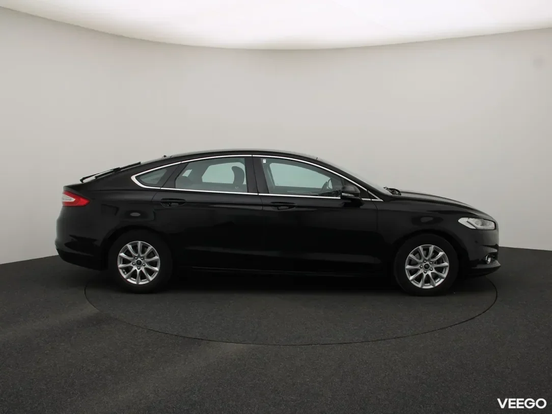 Ford Mondeo 1.5 118kW